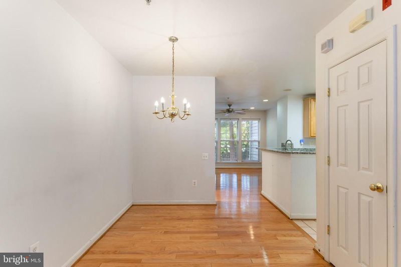 11207 Edson Pk #42, North Bethesda, MD 20852