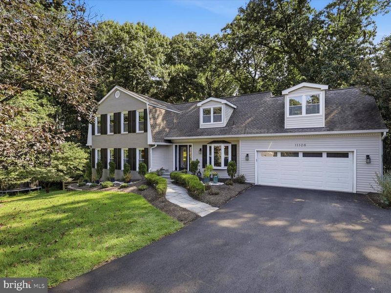 11108 Lochinver Ln, Oakton, VA 22124