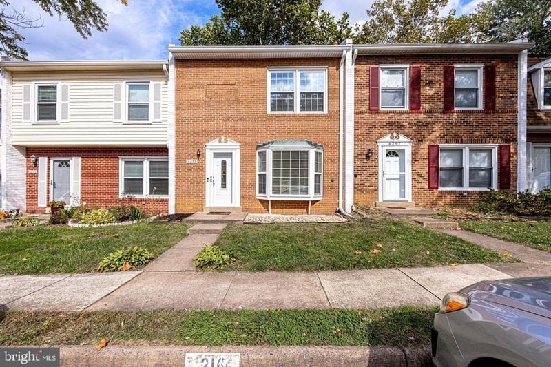 6295 Hillary Ct, Alexandria, VA 22315