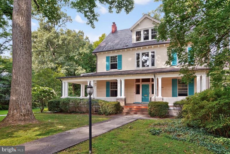 5906 Cedar Pw, Chevy Chase, MD 20815
