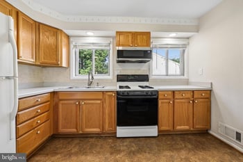 113 Hutton St, Gaithersburg, MD 20877