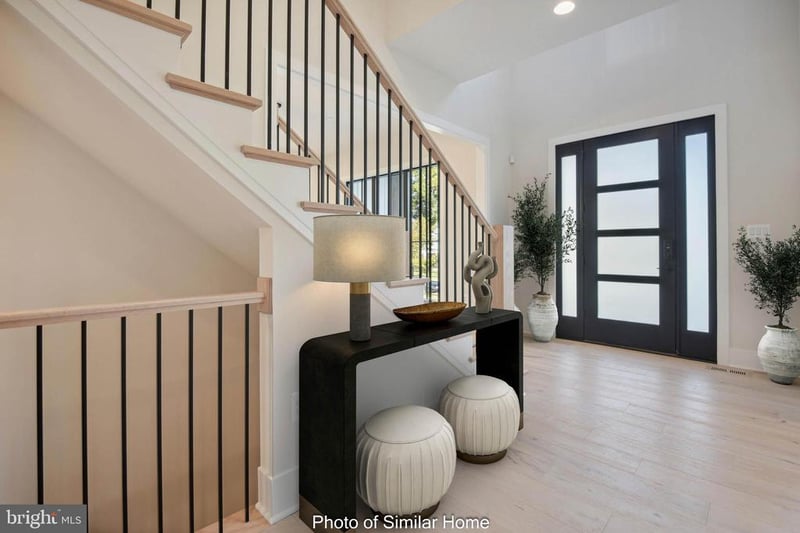 8316 Westchester Dr, Vienna, VA 22182