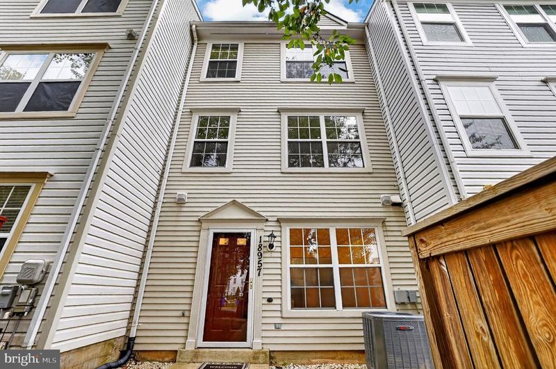 18957 Highstream Dr #719, Germantown, MD 20874