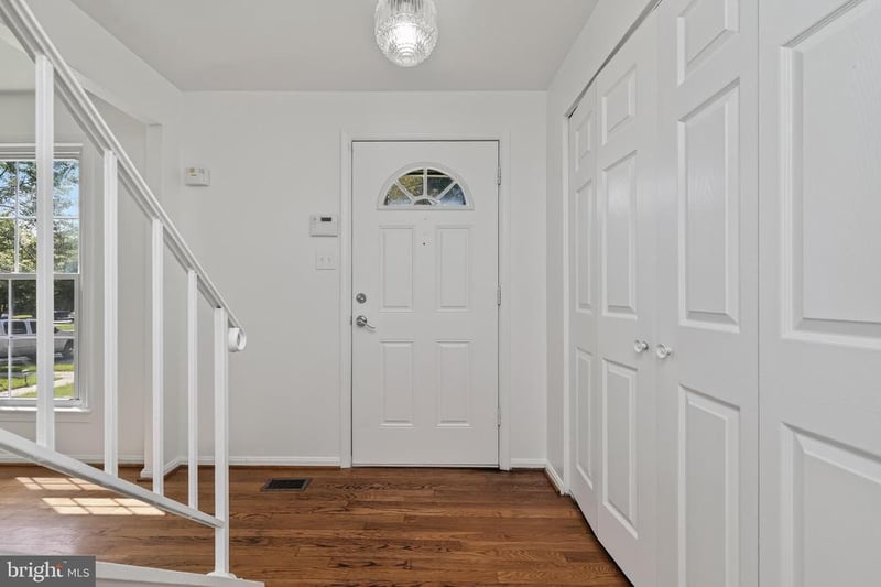18147 Metz Dr, Germantown, MD 20874