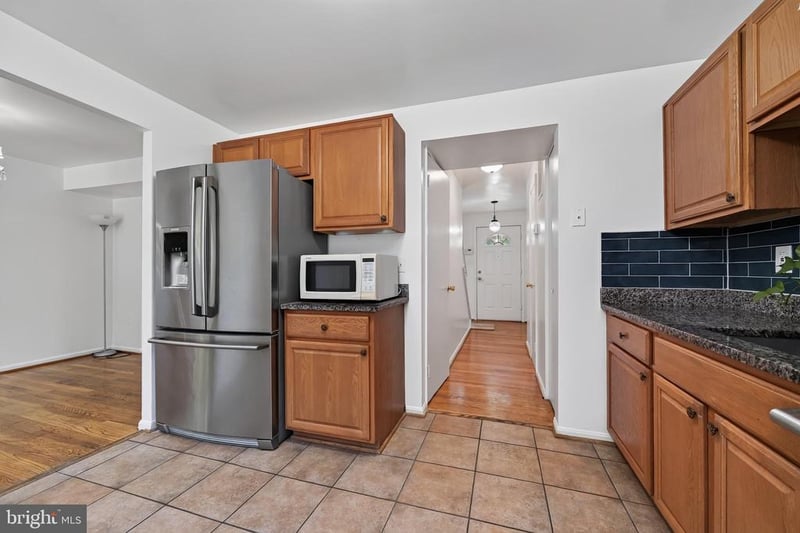 18147 Metz Dr, Germantown, MD 20874