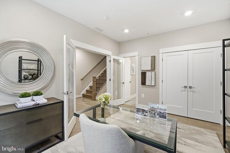 1874 Easterly Rd, Reston, VA 20190