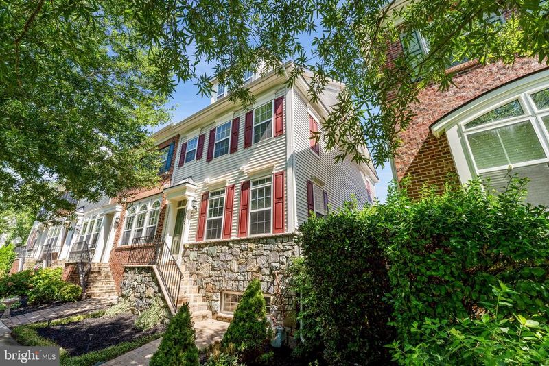 23225 Rainbow Arch Dr, Clarksburg, MD 20871