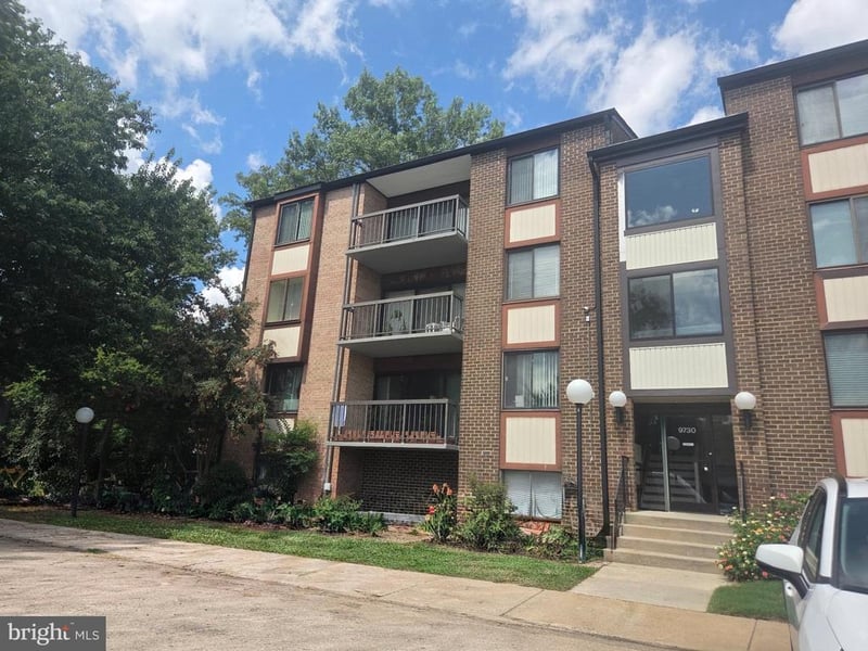 9730 Kingsbridge Dr #301, Fairfax, VA 22031