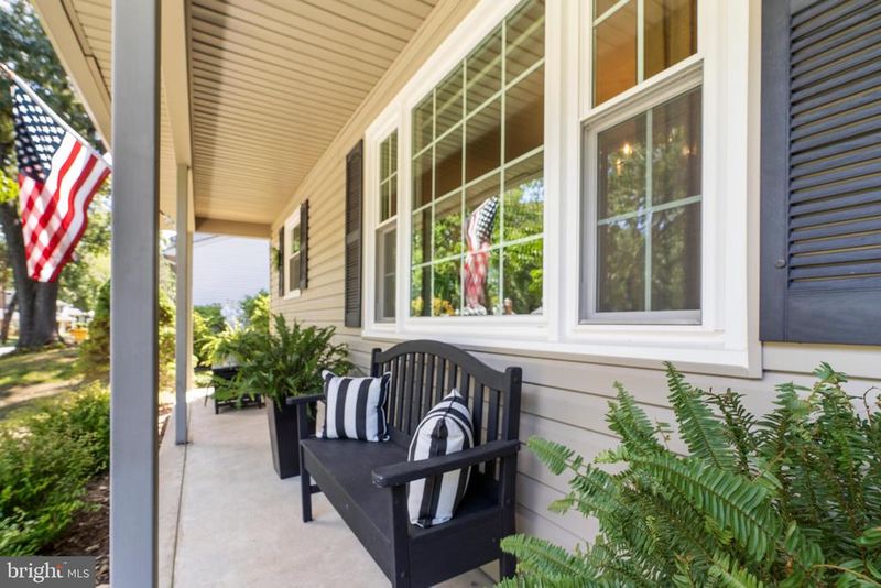 29 Severndale Rd, Severna Park, MD 21146