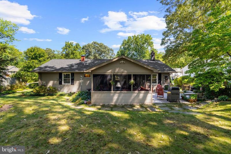 29 Severndale Rd, Severna Park, MD 21146
