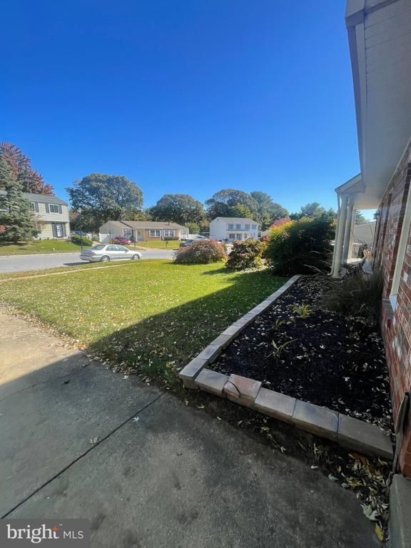 7964 Covington Ave, Glen Burnie, MD 21061