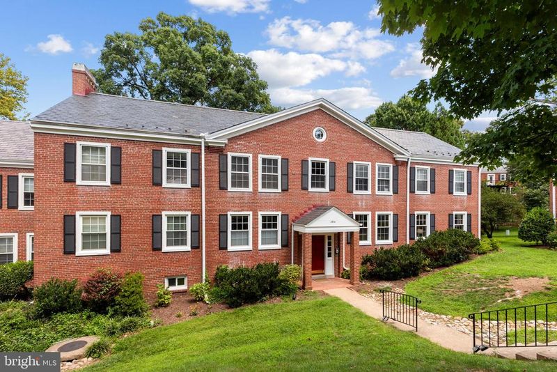 2941 S Columbus St #A2, Arlington, VA 22206