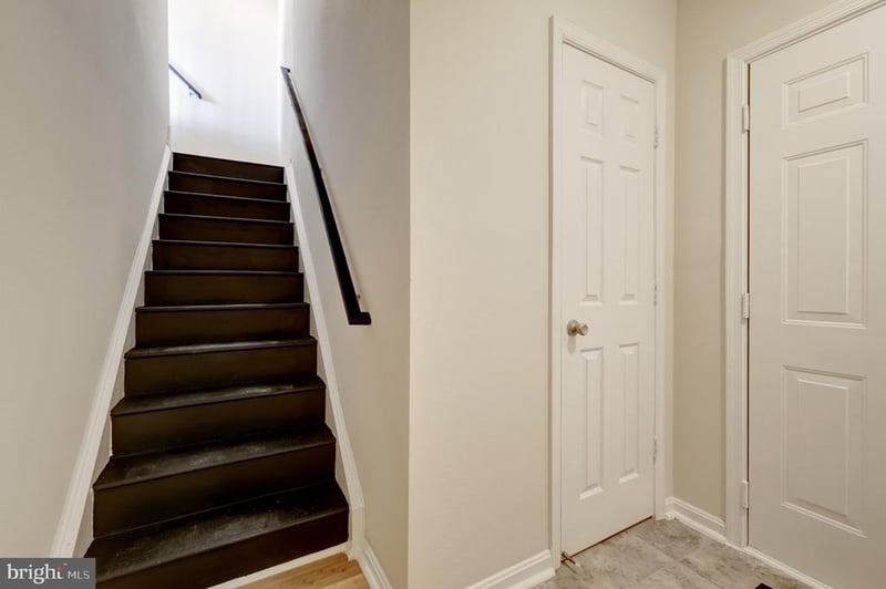 12841 Fair Briar Ln #12841, Fairfax, VA 22033
