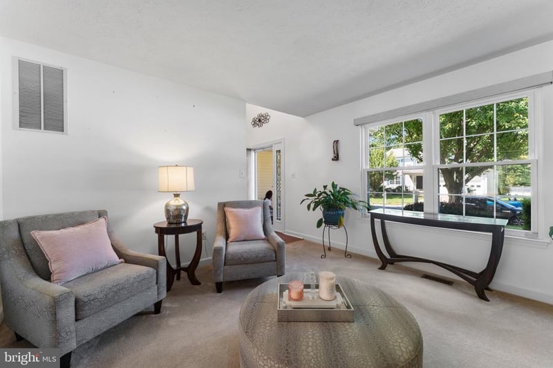 6208 Greenleaf Ln, Elkridge, MD 21075