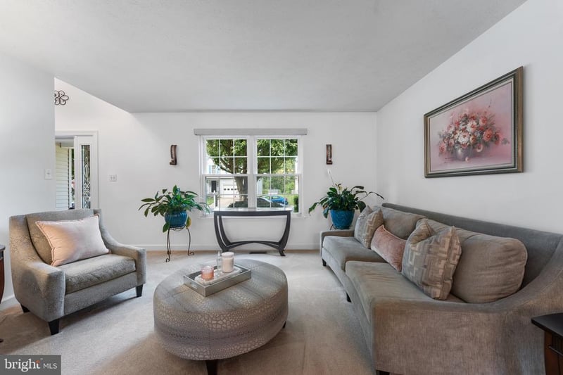 6208 Greenleaf Ln, Elkridge, MD 21075