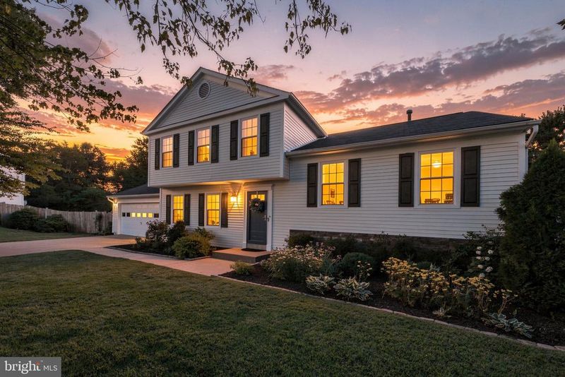 10300 Amberleigh Ct, Manassas, VA 20110