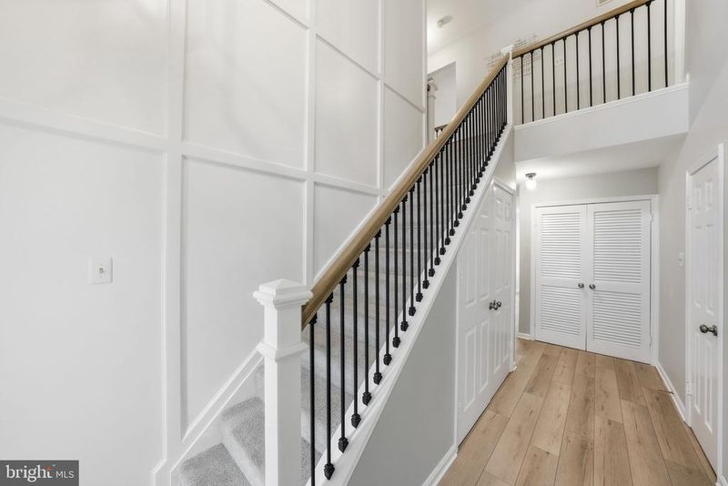 7801 Bold Lion Ln, Alexandria, VA 22315