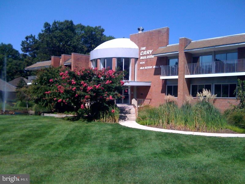 8136 Old Keene Mill Rd #A-100, Springfield, VA 22152