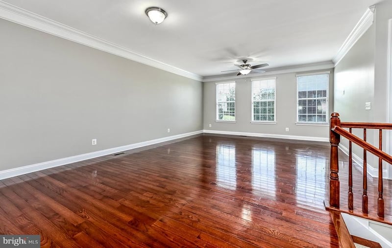 23253 Tradewind Dr, Ashburn, VA 20148