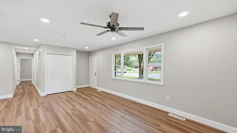 151 Winewood Dr, Locust Grove, VA 22508