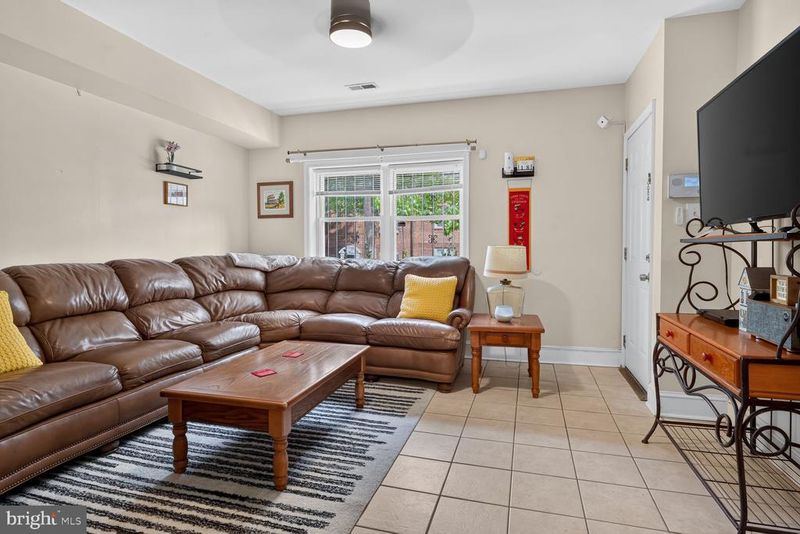 1720 Capitol Ave NE #2, Washington, DC 20002