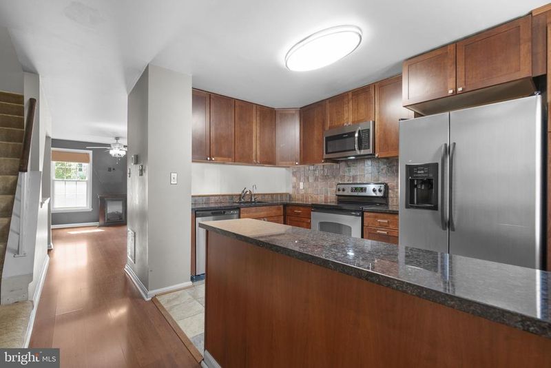 6754 Ducketts Ln #33-8, Elkridge, MD 21075