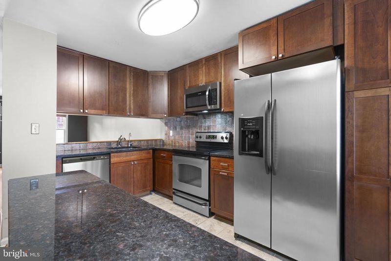 6754 Ducketts Ln #33-8, Elkridge, MD 21075