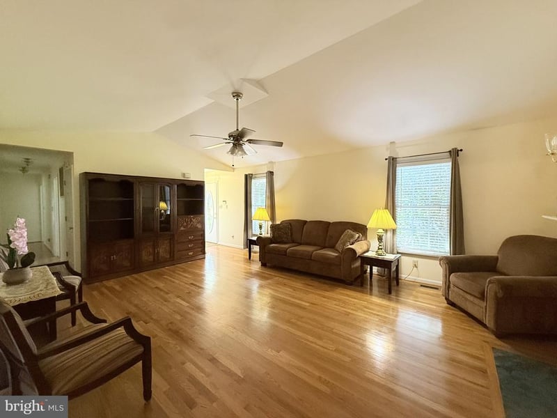 126 New Hope Church Rd, Fredericksburg, VA 22405