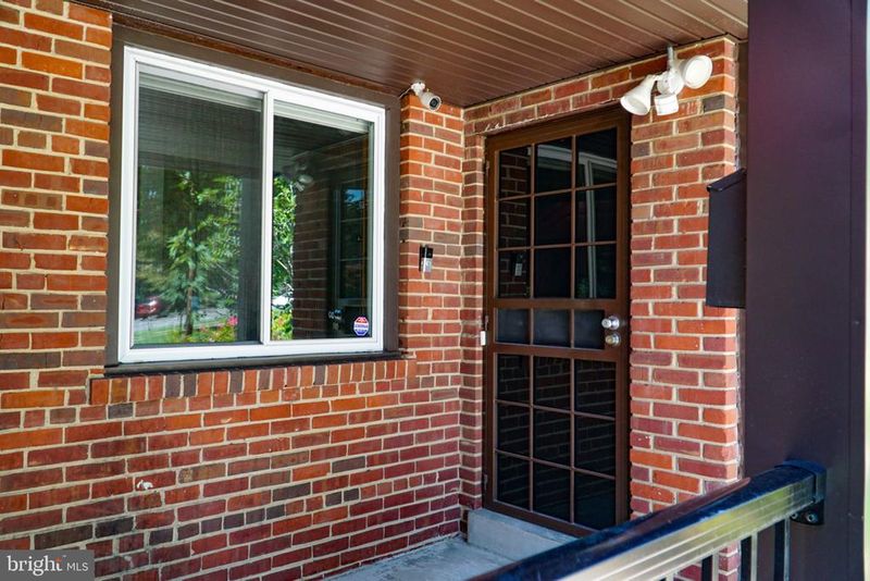 5212 1st St NW, Washington, DC 20011
