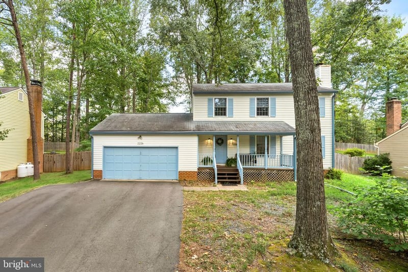 2226 Harpoon Dr, Stafford, VA 22554