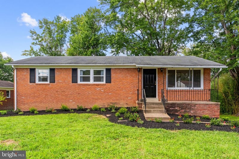 4082 Stanberry Ave, Marshall, VA 20115