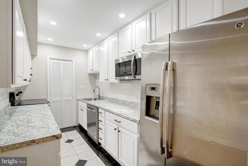 5901 A Kingsford Rd #435, Springfield, VA 22152