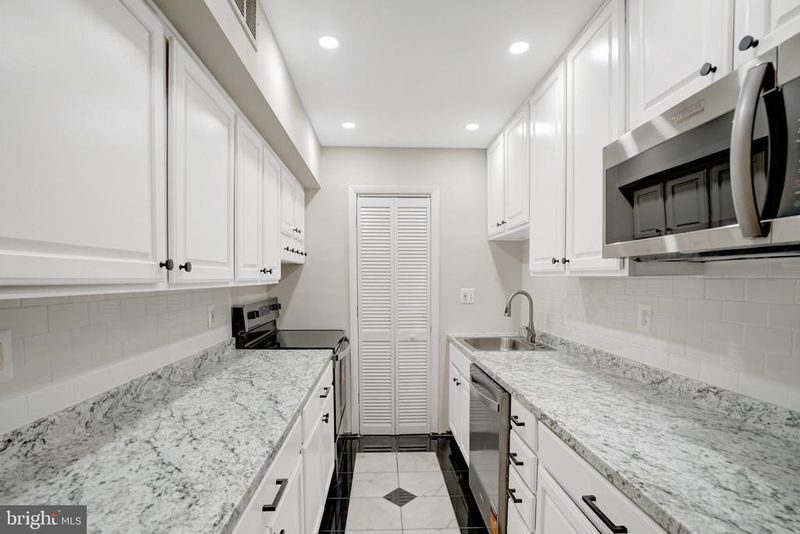 5901 A Kingsford Rd #435, Springfield, VA 22152