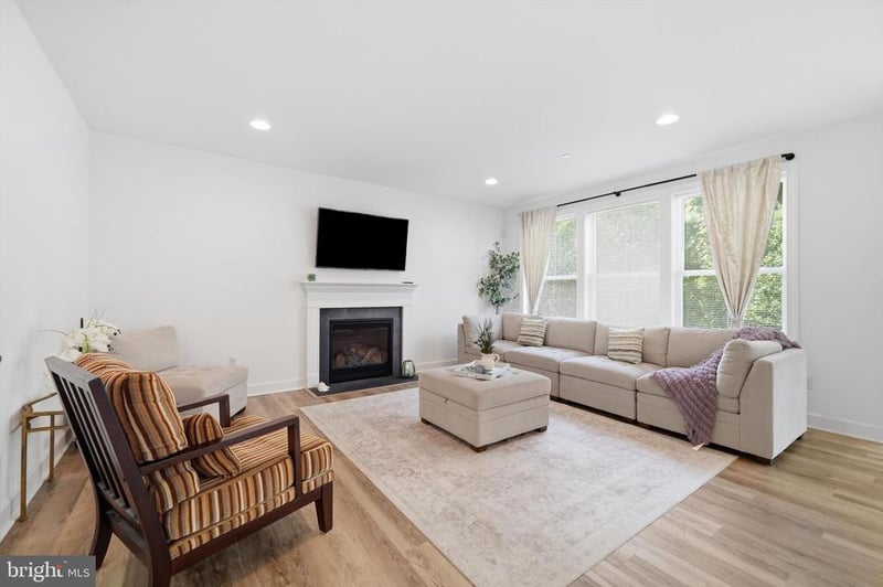 15421 Rivercrest Ct, Brookeville, MD 20833