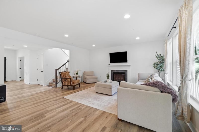 15421 Rivercrest Ct, Brookeville, MD 20833
