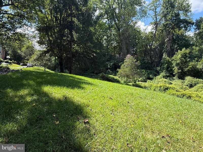 0 Old Chesterbrook Rd, Mclean, VA 22101