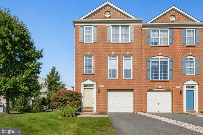 5251 Prairie Willow Way, Centreville, VA 20120