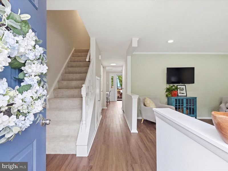 5811 High Bluff Ct, Burke, VA 22015