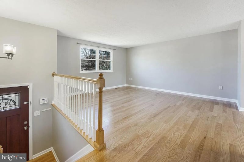 16012 Normandy Ct, Woodbridge, VA 22191