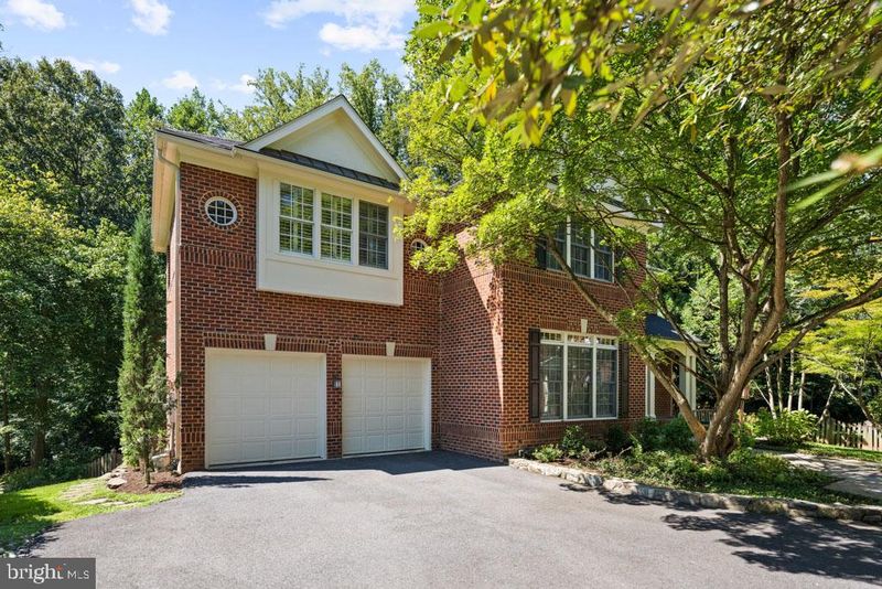 7410 Honesty Way, Bethesda, MD 20817