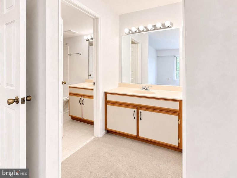 9553 Battery Heights Blvd #202, Manassas, VA 20110