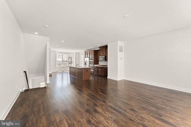 6002 Camerons Ferry Dr, Haymarket, VA 20169