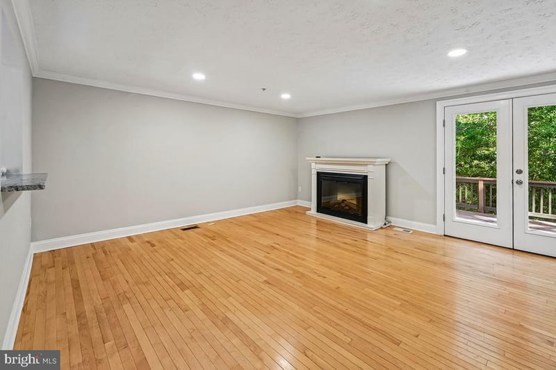 1214 Seminole Dr, Arnold, MD 21012
