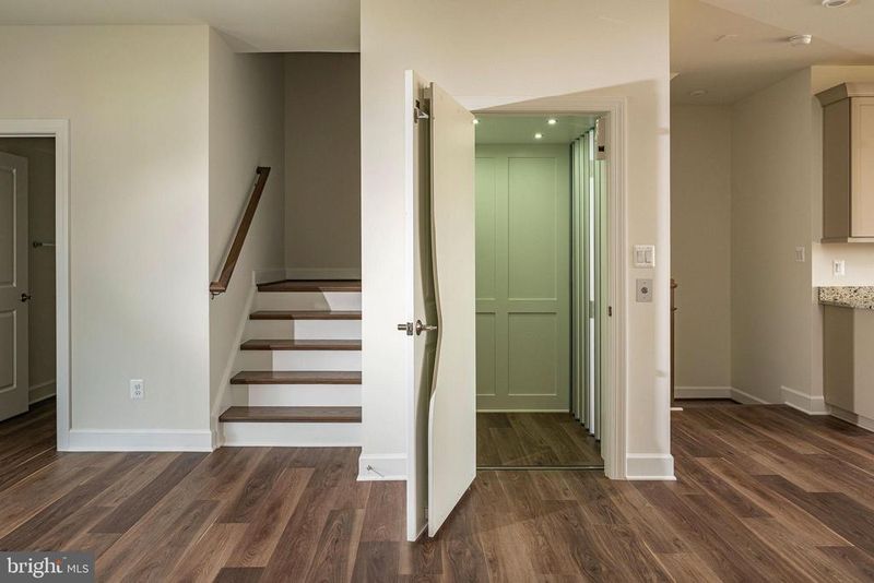 42976 Truman Ter, Ashburn, VA 20148