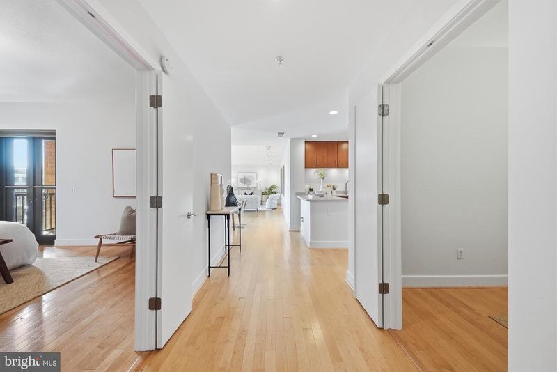 910 M St NW #630, Washington, DC 20001