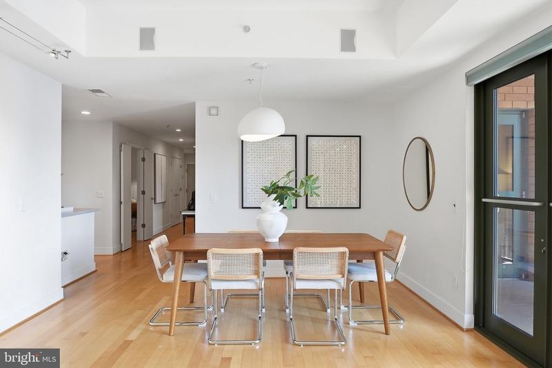 910 M St NW #630, Washington, DC 20001