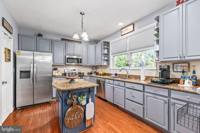 1 Bells Ridge Dr, Stafford, VA 22554