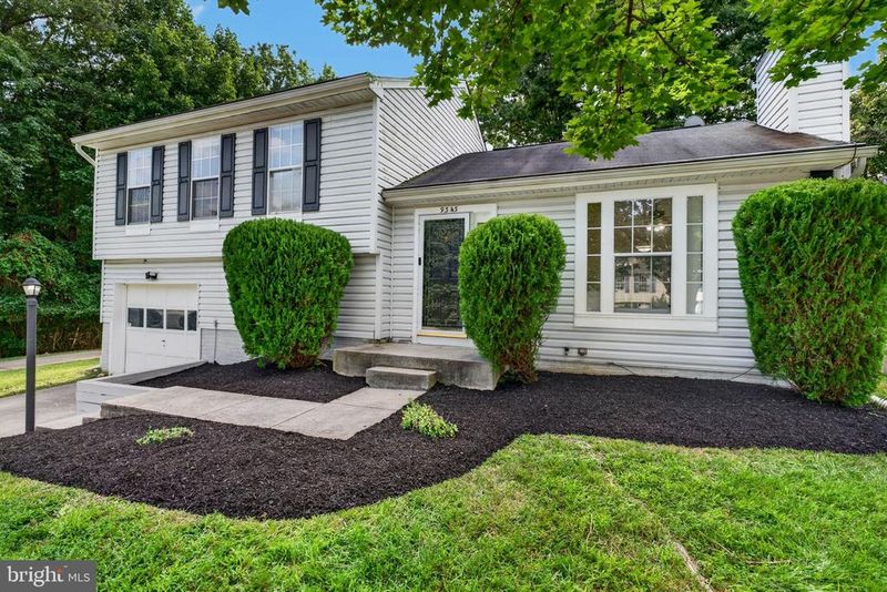 9343 Kings Grant Rd, Laurel, MD 20723