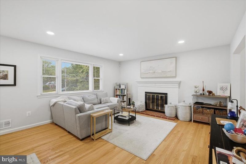 6108 22nd Rd N, Arlington, VA 22205