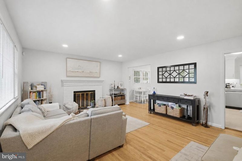 6108 22nd Rd N, Arlington, VA 22205